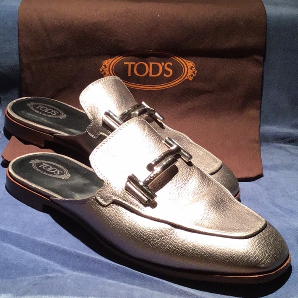 Tod’s double t leather slide loafers